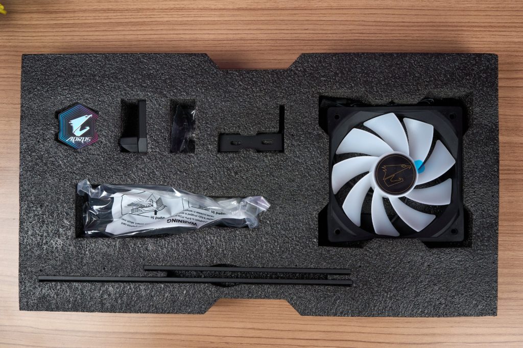 AORUS GeForce RTX 5080 MASTER 16G review 4