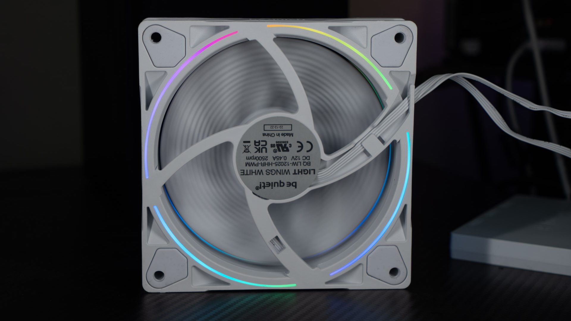 Be Quiet Light Wings White 14 Be Quiet Light Wings White 14