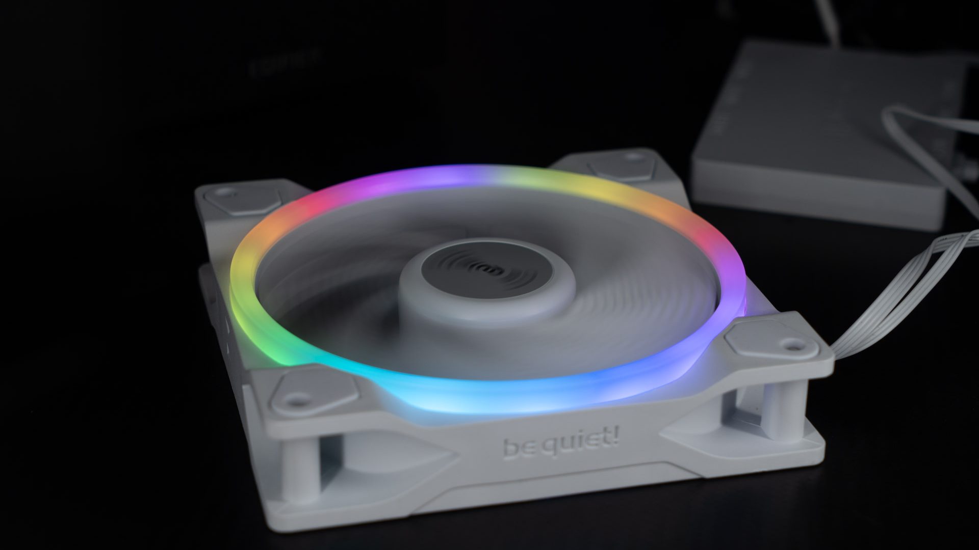 Be Quiet Light Wings White 16 Be Quiet Light Wings White 16