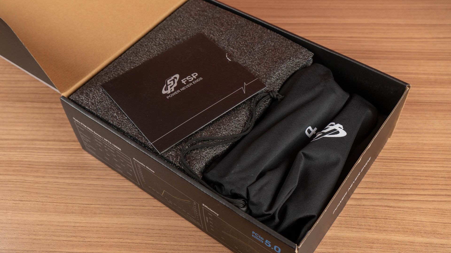 FSP Hydro PTM Pro 1200W 03