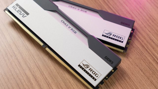 KLEVV CRAS V RGB ROG Certified 04