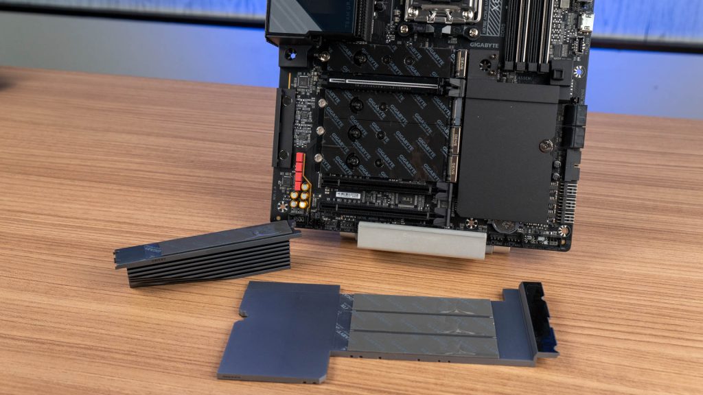 X870E AORUS MASTER 13